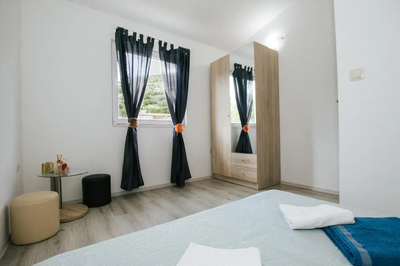Tomislav Apartment Trogir Croatia